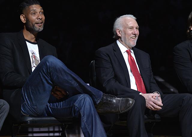 他们帮助穆 他们帮助穆